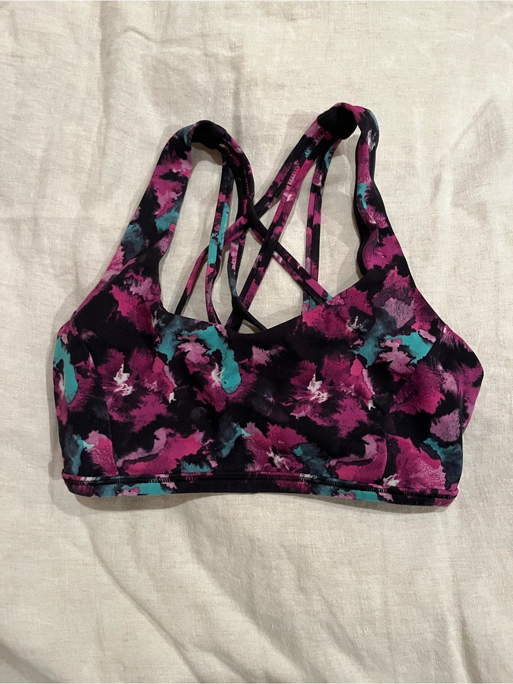 4 lululemon Women's Sports Bras/ crop tops